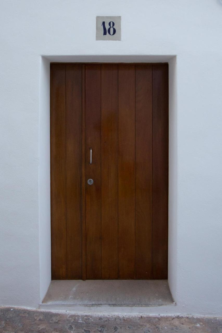 Apartamentos Xereca - Dalt Vila III Ибица Экстерьер фото