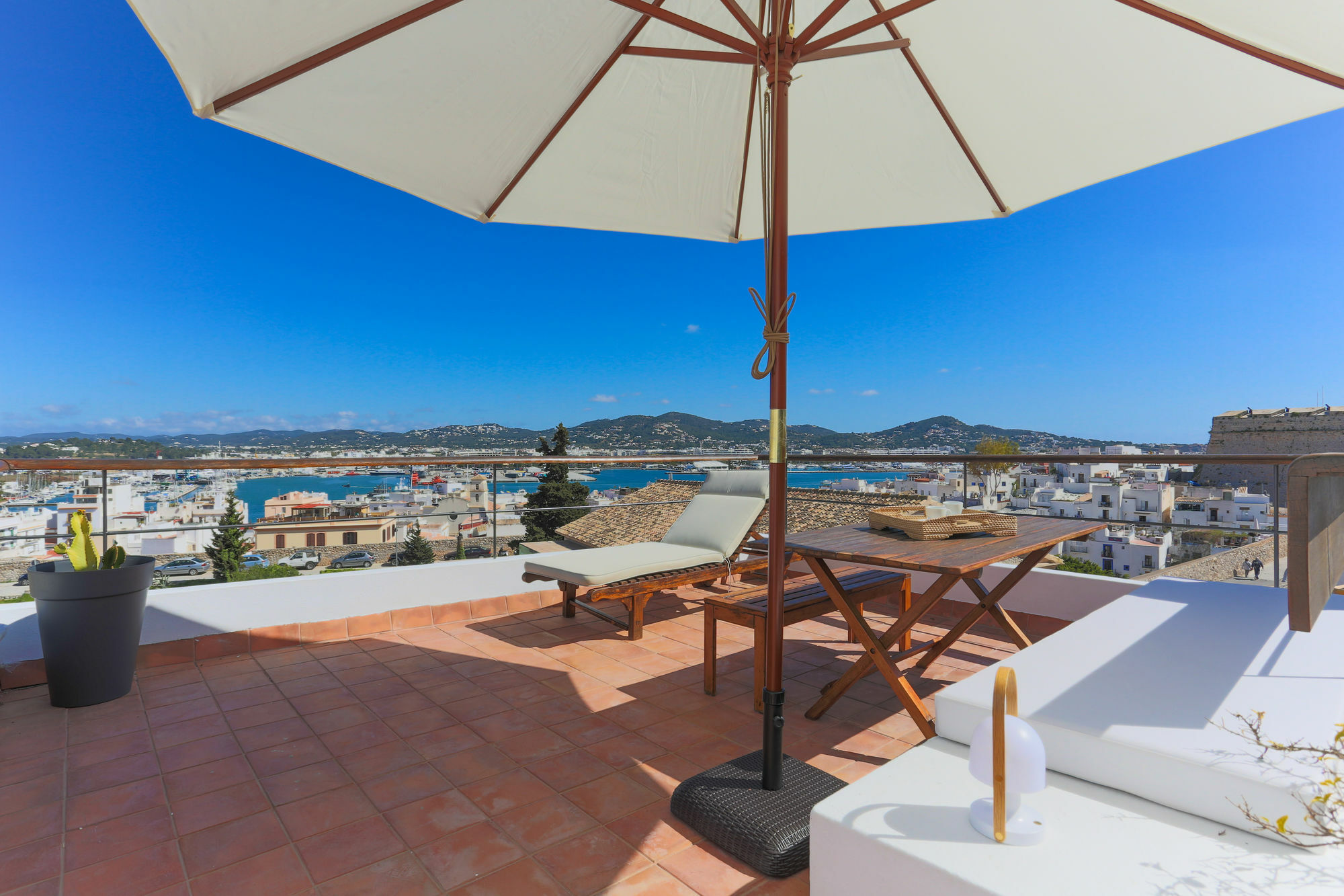 Apartamentos Xereca - Dalt Vila III Ибица Экстерьер фото